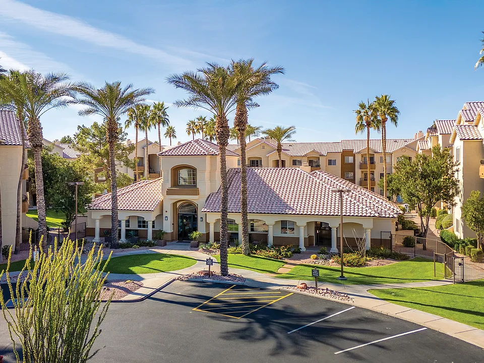 Sonterra Apartments at Paradise Valley