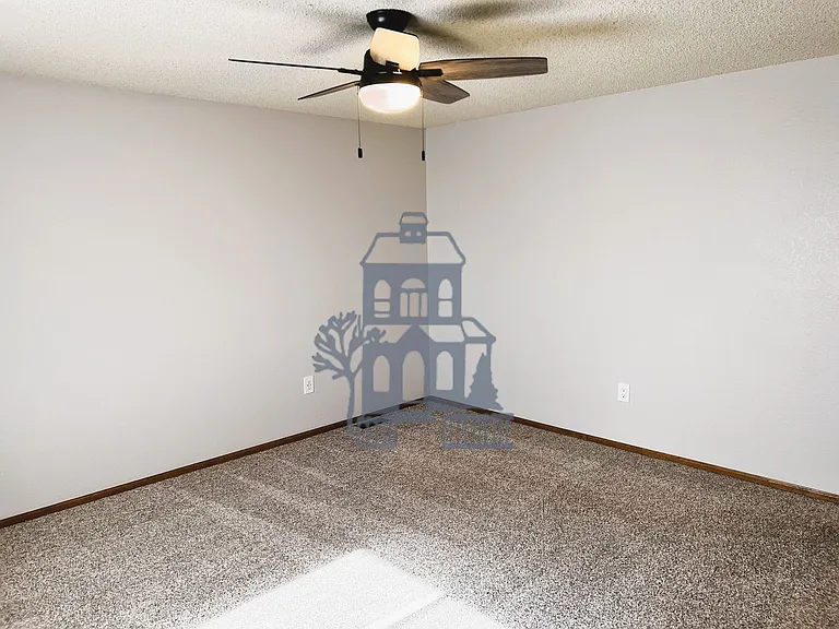 5419 Alteza Dr — Photo 14