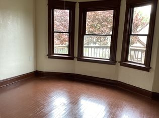 2515 S 7th St, Milwaukee, WI 53215