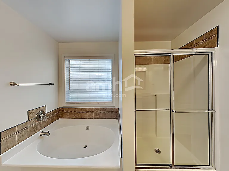 2080 Lily Valley Dr — Photo 13