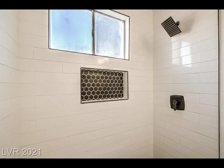 3124 Van Der Meer St — Photo 21