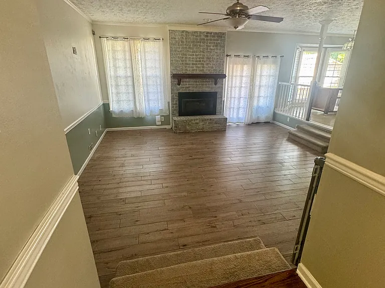 7562 Firethorn Dr — Photo 5
