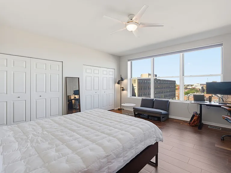 1350 W Fullerton Ave #511 — Photo 10