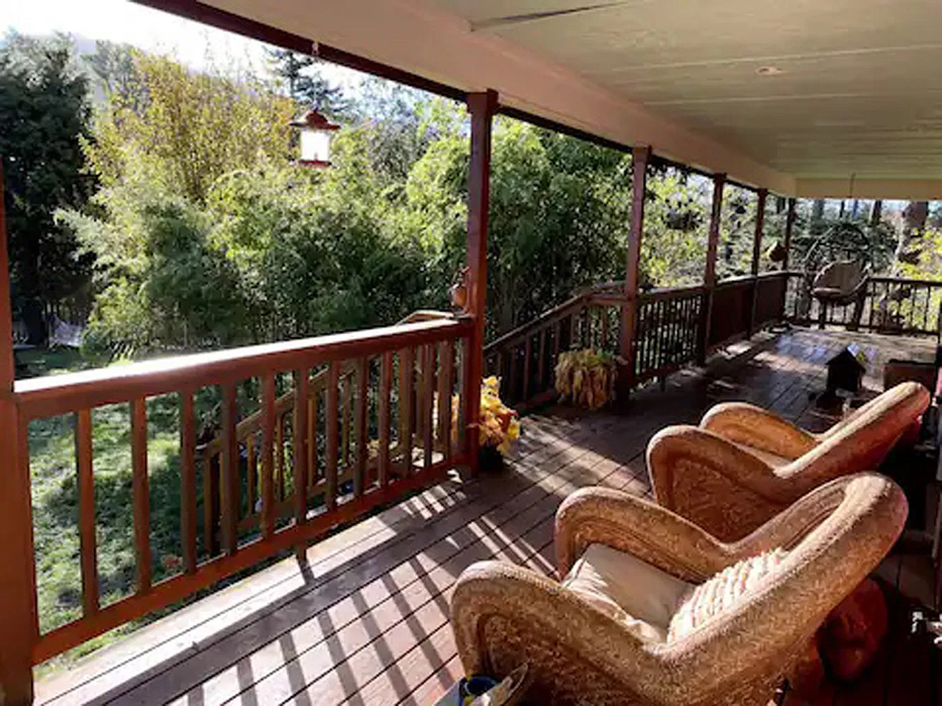 885 Bartel Rd — Photo 4