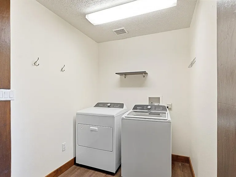 1422 Cutter Ln — Photo 32