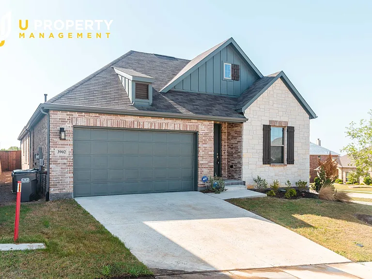 3902 Aventino Ct — Photo 2