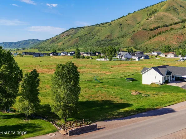 89 Rockbridge Rd, Afton, WY 83110