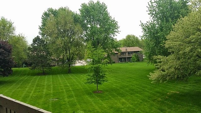 1st image of 29W460 Emerald Green Dr #28