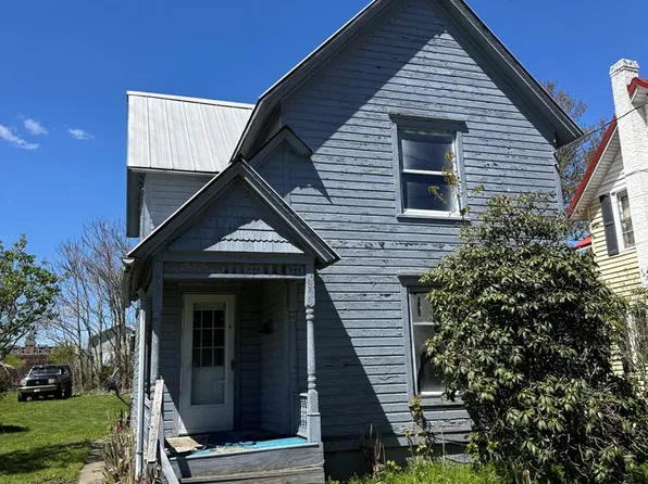 112 S Higgins Ave, Sayre, PA 18840