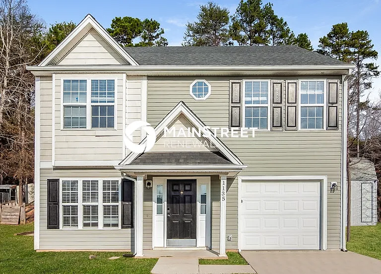 1135 Larkspur Ln — Photo 1
