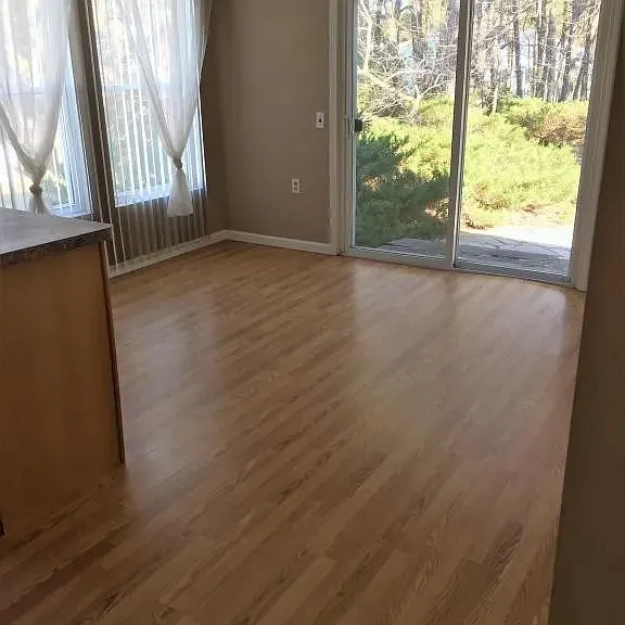 97 Chesterfield Ln — Photo 2