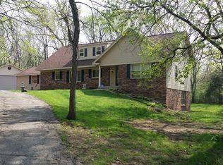 7747 Kinnikinnick Dr, Roscoe, IL 61073