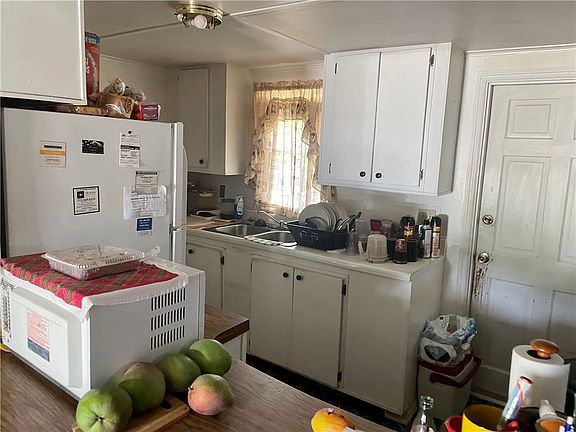 5th image of 4280 29th Ave