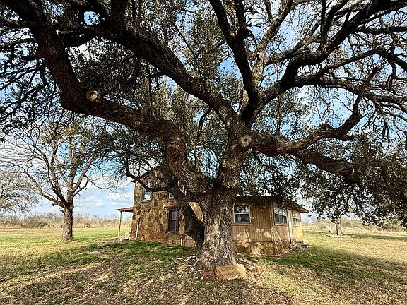 4th image of 6098 Smith Rd