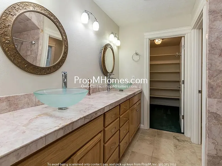 1907 SE 162nd Ave — Photo 11
