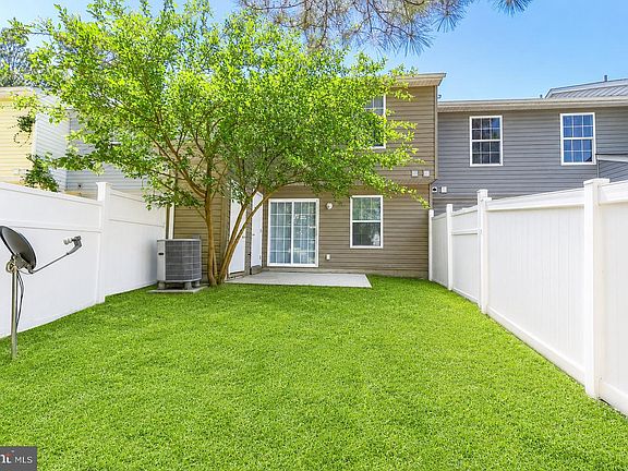 4th image of 46078 Callas Way