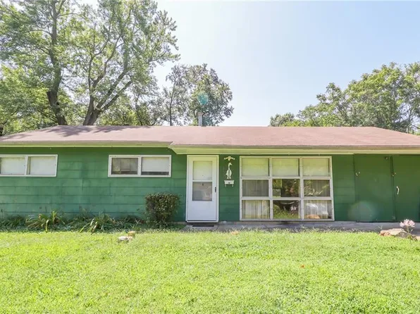 10716 Ewing Ave, Kansas City, MO 64134