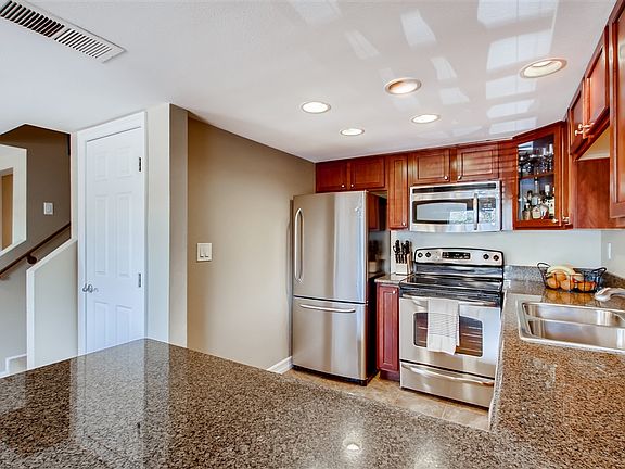 3rd image of 15383 Maturin Dr Unit 221