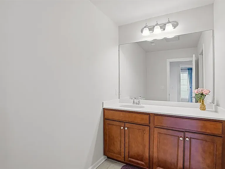 69 Spruce St — Photo 25