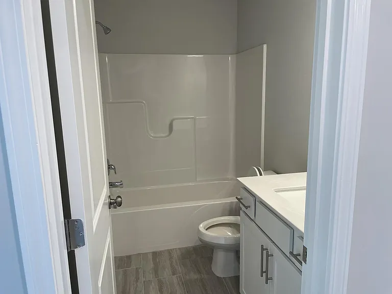 1201 Matterhorn Dr — Photo 12