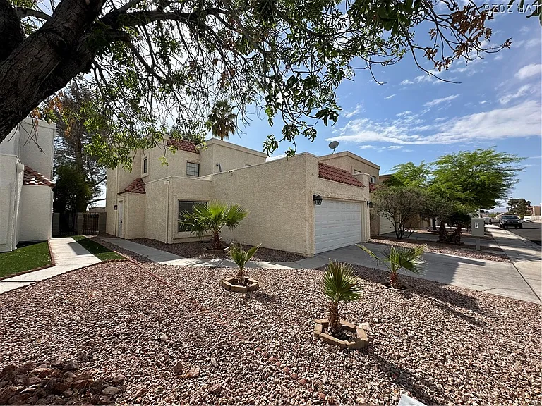 3136 Centavo Dr — Photo 2