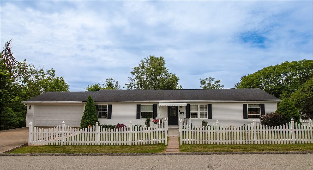 1312 Hawthorne St photo 1