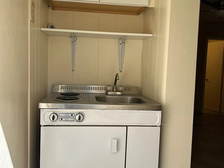 2738 NE 30th Pl #17 — Photo 5