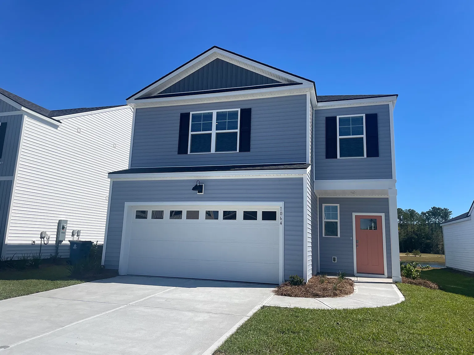 4 bed, 2200 sqft, $2,450 — Photo 2