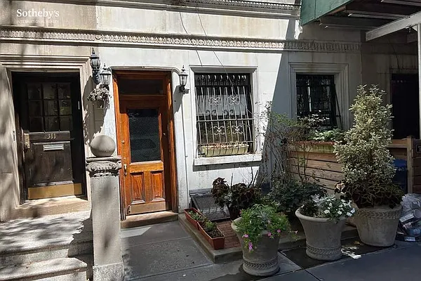 Rented by Sotheby's International Realty | media 6