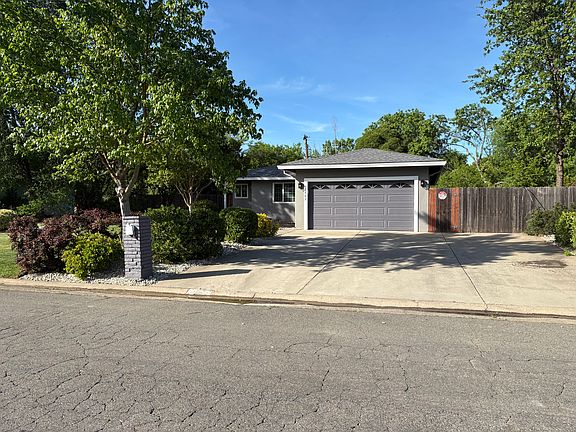 3rd image of 8665 Sheraton Dr