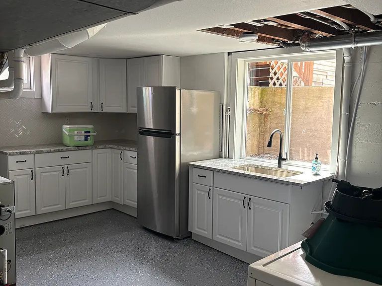 5805 NE 35th Pl — Photo 14