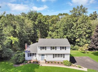 125 Meadows End Rd, Monroe, CT 06468