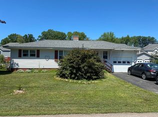 14 Iby St, South Burlington, VT 05403