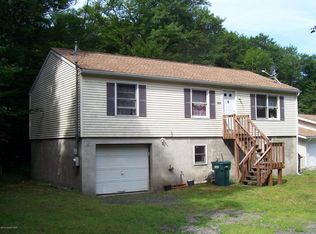 2826 Fairhaven Dr, Tobyhanna, PA