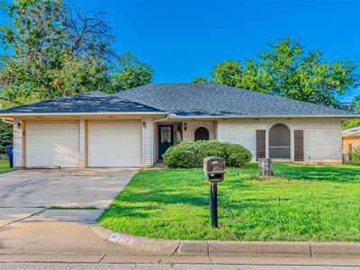 515 Lynnewood Ave, Burleson, TX, 76028