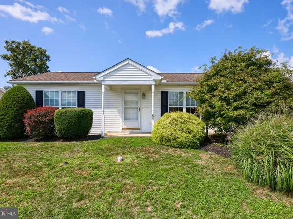 69 Westview Ter, Womelsdorf, PA 19567