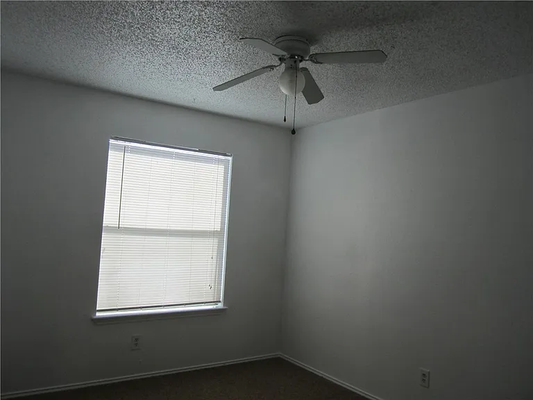 6702 Everhart Rd #F103 — Photo 15