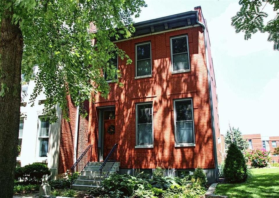 1st image of 1821 Lasalle St