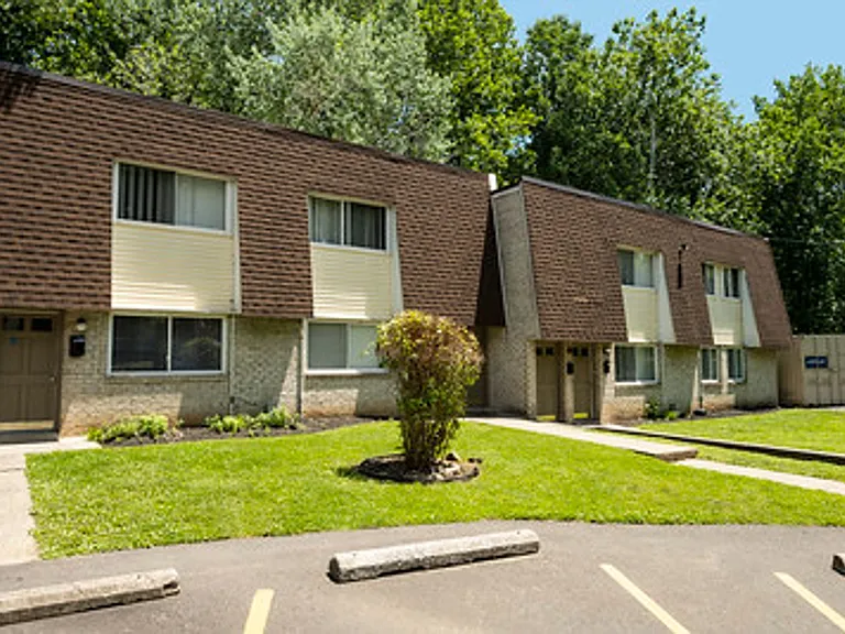 Timbercove Apartments and Townhomes — Photo 5