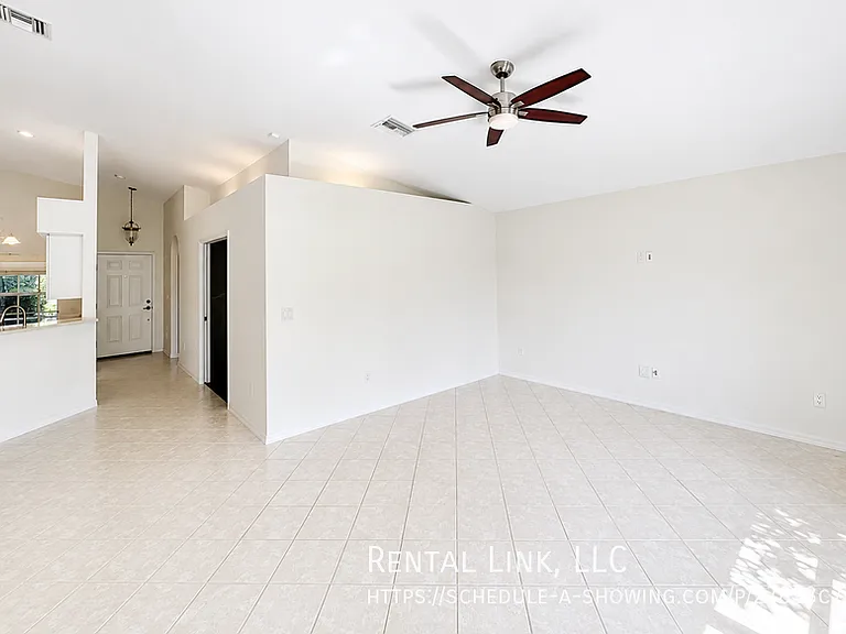12857 Dresden Ct — Photo 5