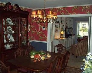 3rd image of 640 Huron St