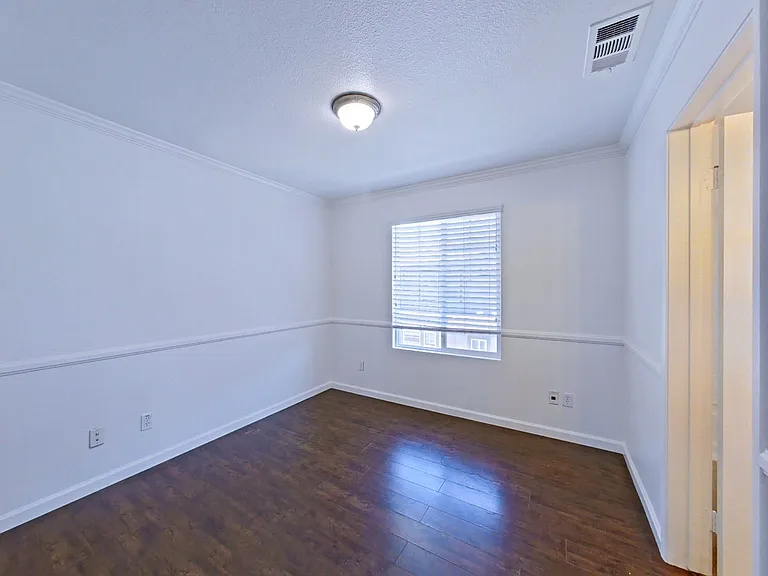 16911 Bixby St #21 — Photo 26