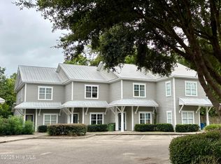 1617 Shoreline Pl, Wilmington, NC 28403