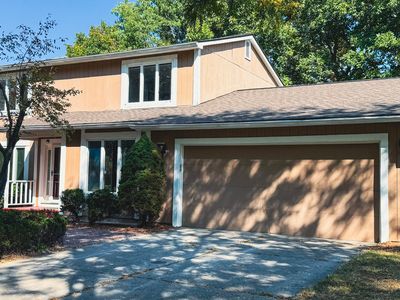 1220 Severn Ct, Ann Arbor, MI, 48105
