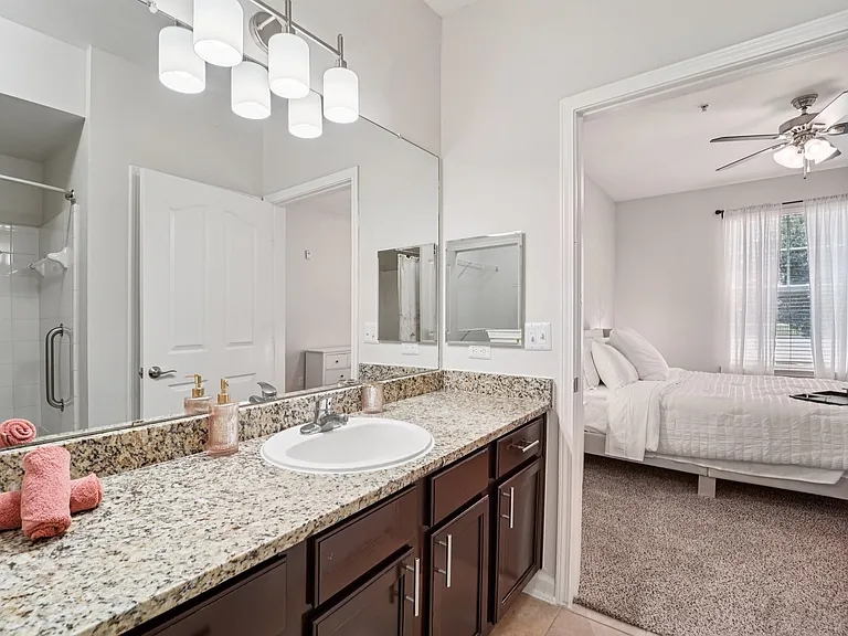 Kingwood Glen — Photo 18