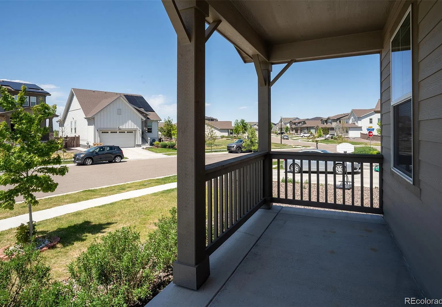 3 bed, 2.5 bath, 2386 sqft, $2,895 — Photo 2