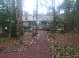 7024 Pine Rd, Harrisburg, PA 17112