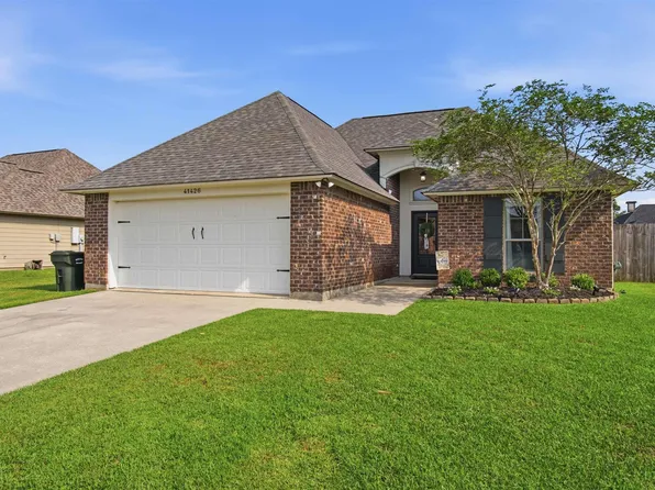 41426 Hearthstone Ave, Prairieville, LA 70769