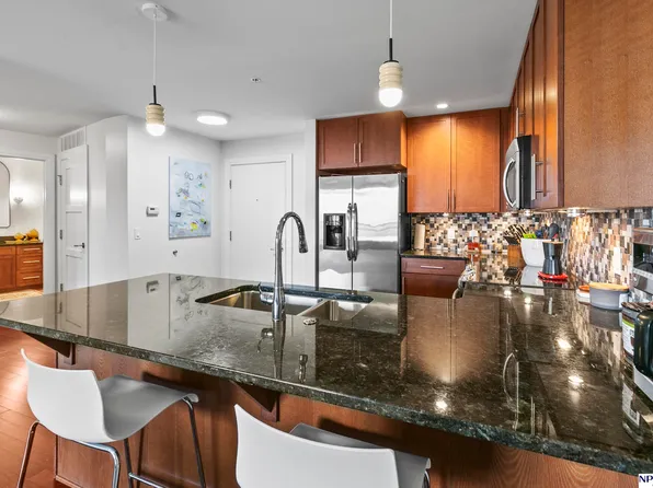 220 S 31st Ave APT 3203, Omaha, NE 68131