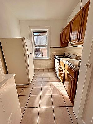3rd image of 8750 111th St APT 2a